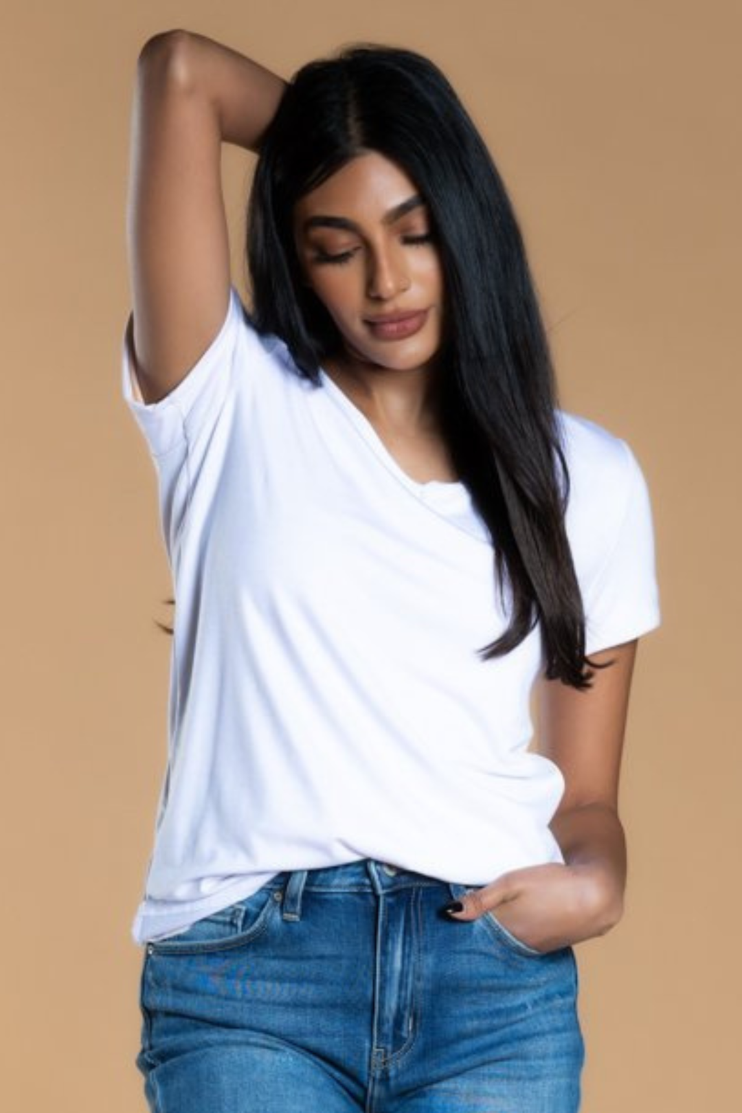 Brigitte Brianna Non See-Through Favorite V-Neck Basic Tee