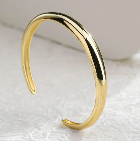 Glossy Golden Bracelet