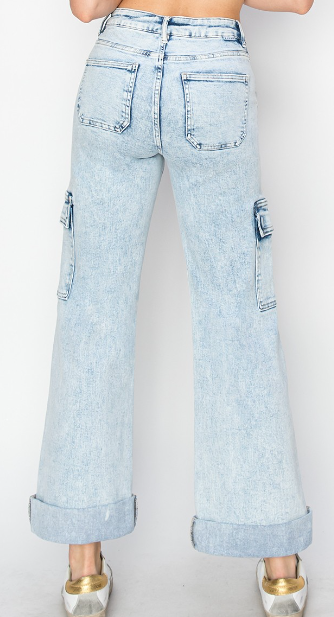 Wide Leg Cargo Jeans
